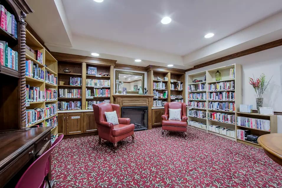 Chartwell Royal on Gordon's library