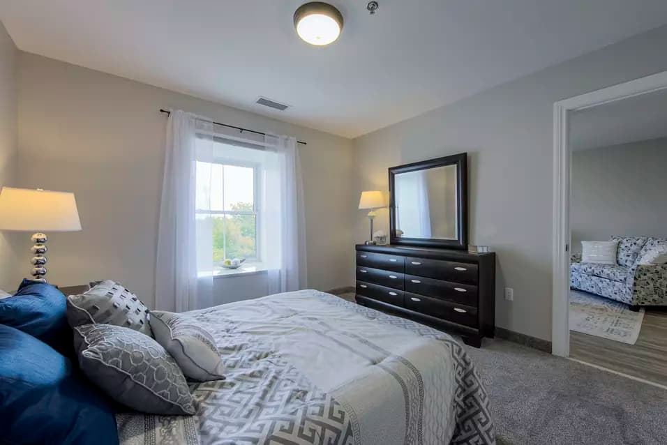 Chartwell Terrace on the Square's model suite bedroom