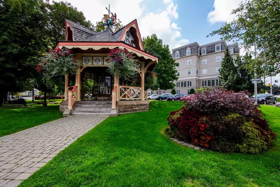 Chartwell Terrace on the Square's exterior gazebo and flowers