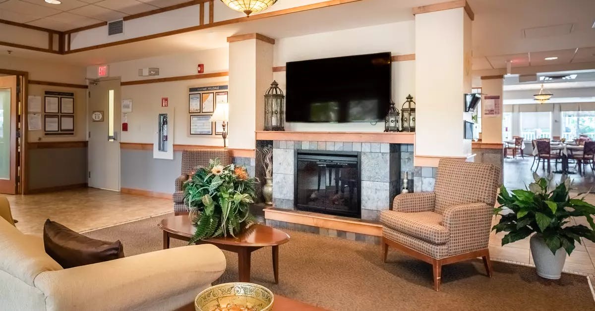 The Lounge of Chartwell Hilldale Retirement Residence 